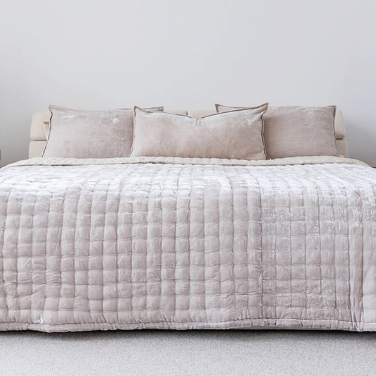 PEARL SUPER KING COVERLET