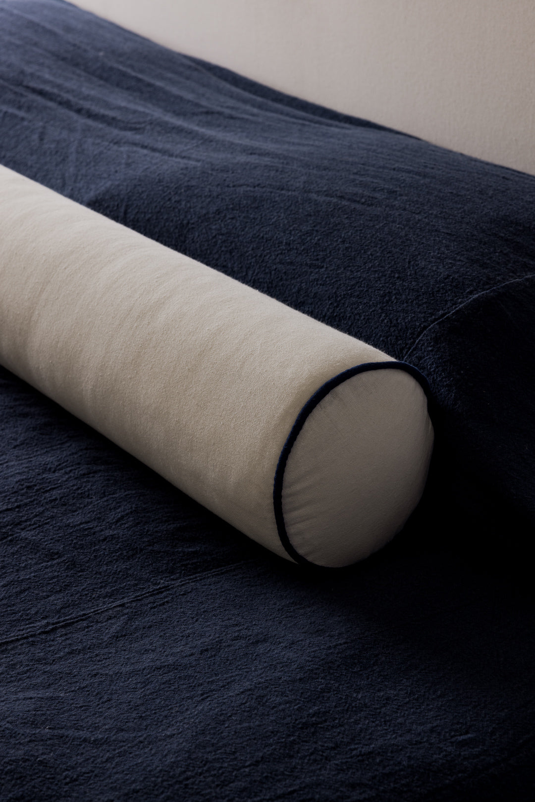 RACHEL DONATH DUPONT BEDHEAD AND BOLSTER